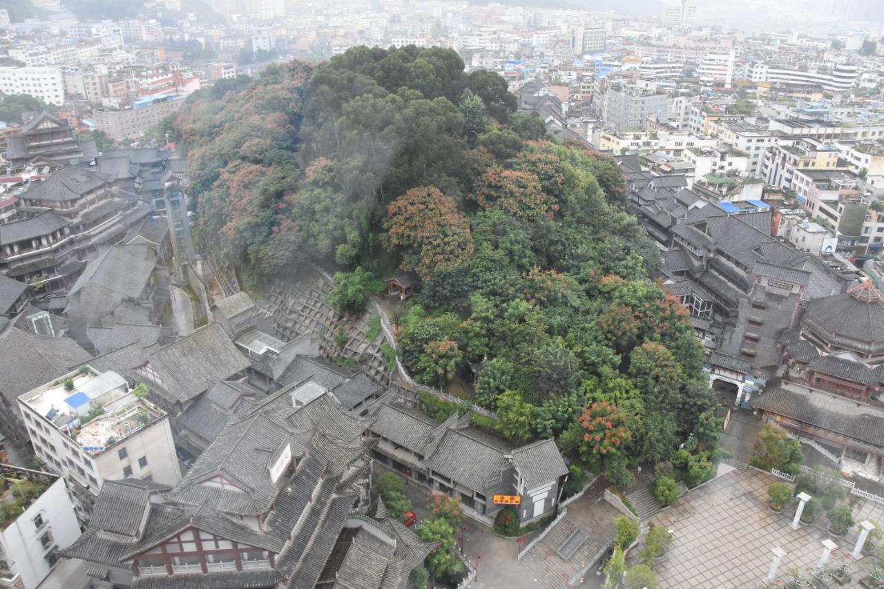 Argyle Grand Hotel Xingyi  Bagian luar foto
