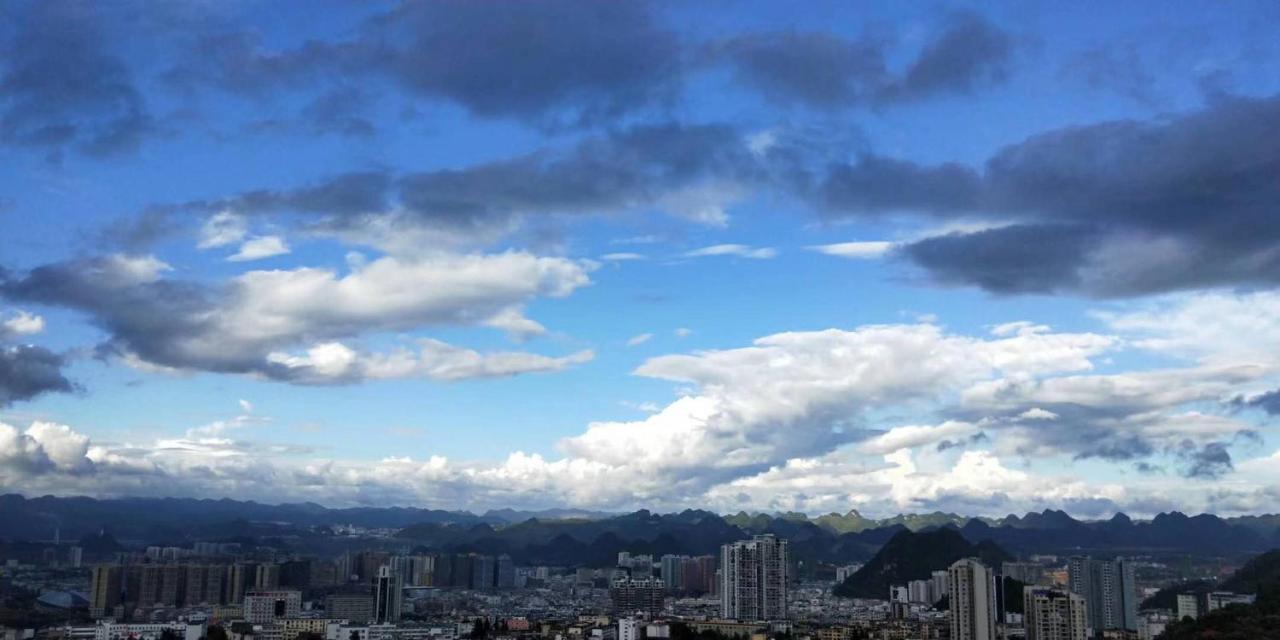 Argyle Grand Hotel Xingyi  Bagian luar foto