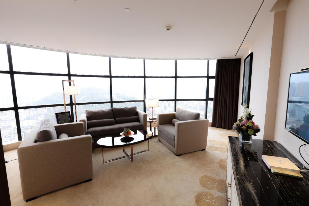 Argyle Grand Hotel Xingyi  Bagian luar foto