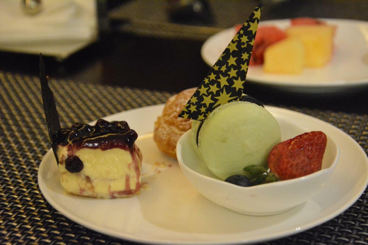 Argyle Grand Hotel Xingyi  Bagian luar foto